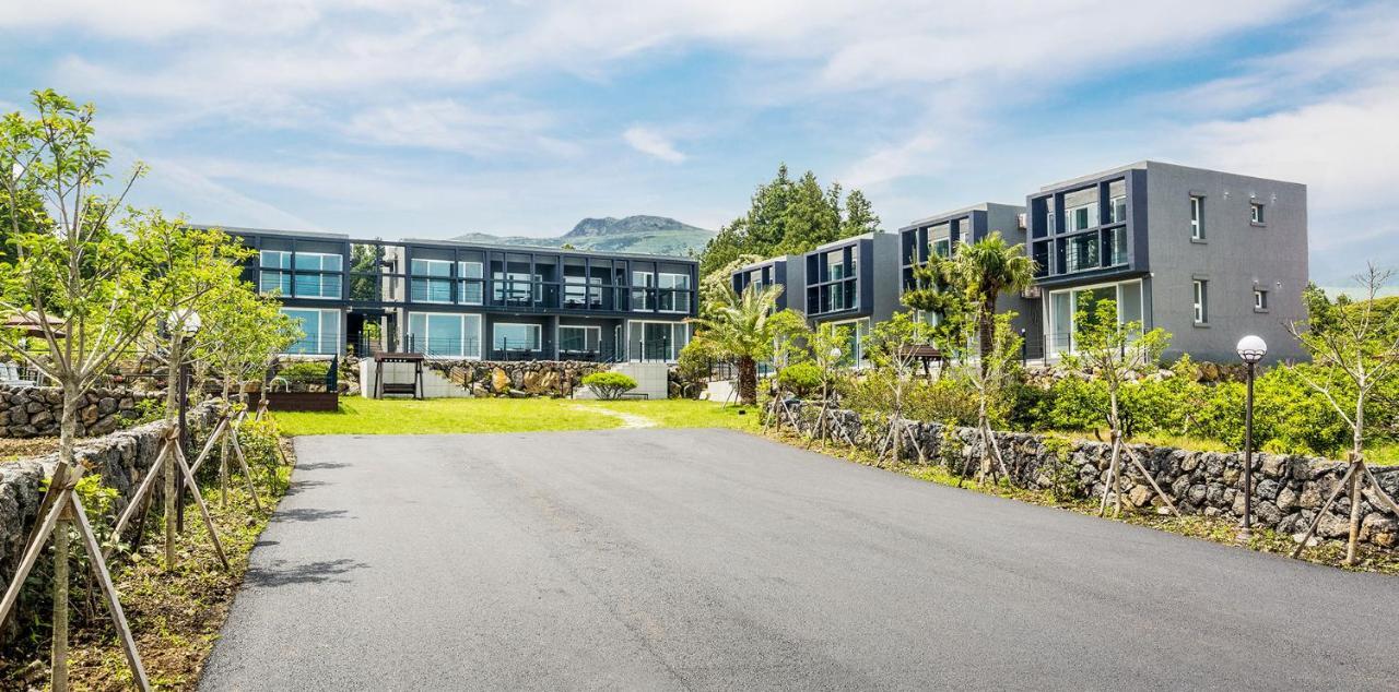 Donnaeko Pension Seogwipo Exteriör bild